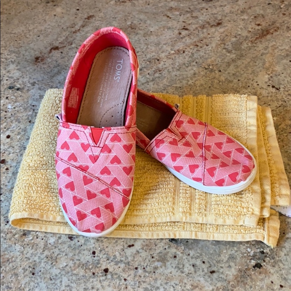 TOMS Heart shoes